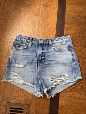 GUESS Distressed Jean Denim Blue Shorts Women’s Size 27 Like New